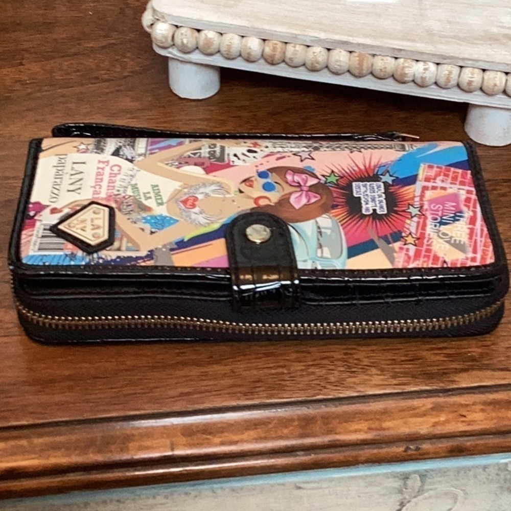 LANY paparazzo wallet/wristlet - Picture 5 of 16